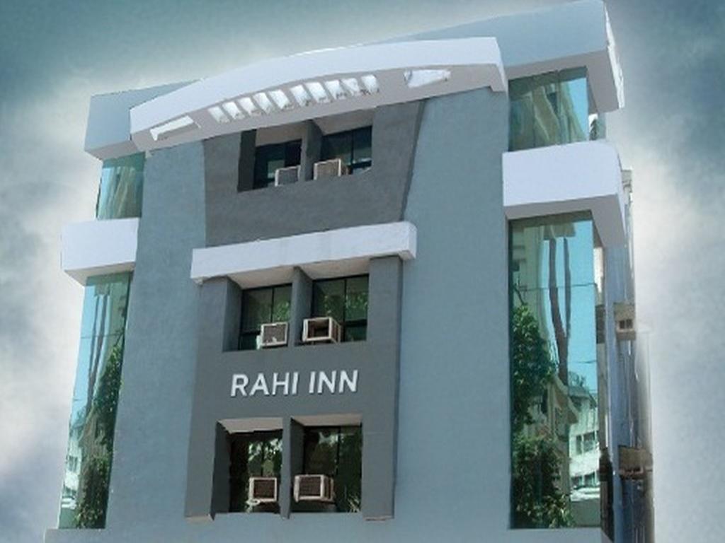 ואדודרה Hotel Rahi Inn מראה חיצוני תמונה